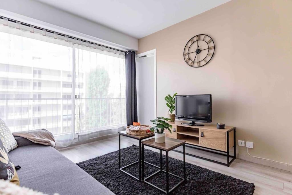 Appartement Avec Parking Et Terrasse Metro 7 Et Paris Вільжуїф Екстер'єр фото