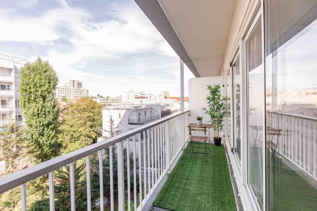 Appartement Avec Parking Et Terrasse Metro 7 Et Paris Вільжуїф Екстер'єр фото